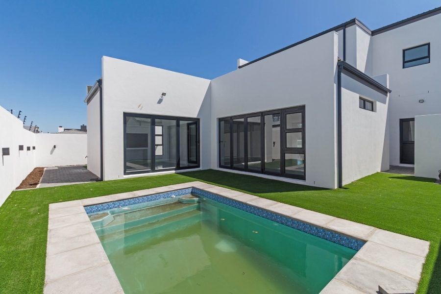 4 Bedroom Property for Sale in Sandown Western Cape